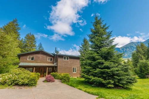 Hot Tub, Game Room, 27 Forested Acres w Mountain Views Near Olympic Natl Park - Mountain view