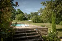 Chambres D Hotes la Joyeuse - Pools