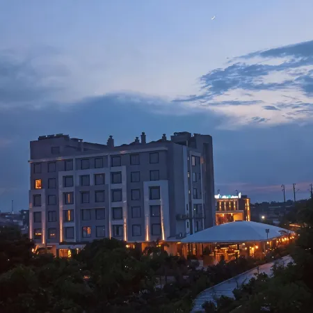 Love Kush Hotel