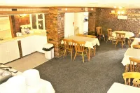 Pine Lodge Hotel - Bar