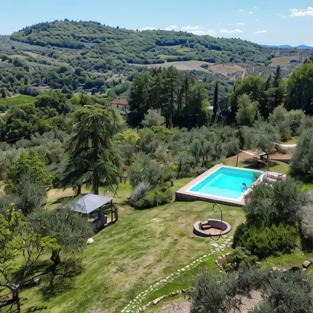 Villa with private swimming pool on the Florentine hills 25 Km from Florence