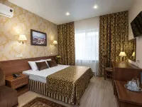 Suvorov Hotel - pemandangan pegunungan