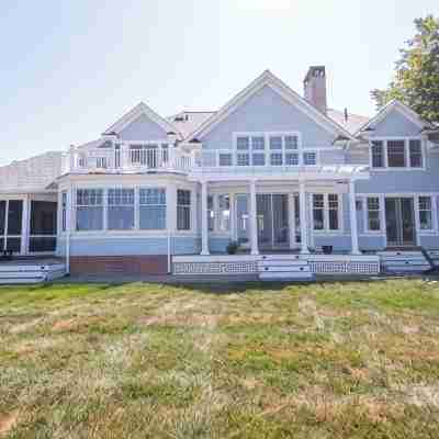 Waterfront Home w/ Stunning Views, Deepwater Dock, Pool, HotTub, Kayaks & More Hotel Exterior