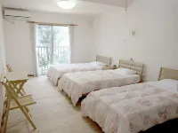 Marine Terrace (Amami Oshima) Hotels in Tatsugo