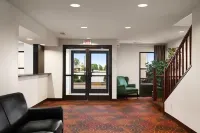 Super 8 by Wyndham Evansville North