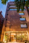 84 DC Bogotá Hotels near Zona T