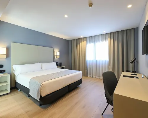 Catalonia La Maquinista Hotels near Sant Andreu Metro Station