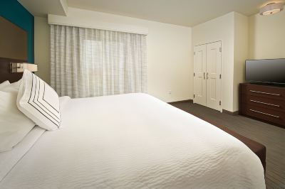 One-Bedroom Suite-Hearing Accessible