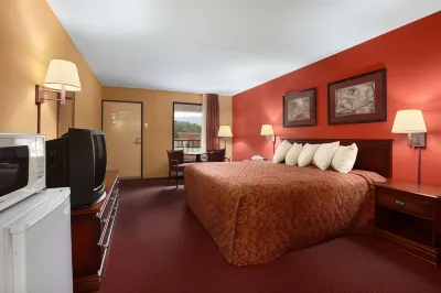 Days Inn by Wyndham Harriman