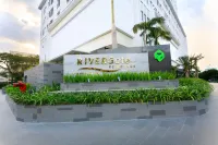 Infinity Pool Signature - Saigon Rivergate 호찌민시 호텔