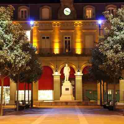 Hôtel Renaissance Castres Hotel Exterior