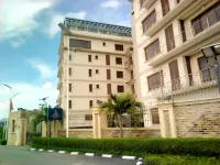 The Wells Carlton Hotel and Apartments