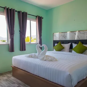 Anatasia Apartment Phuket Отели рядом с достопримечательностью «Ват Си Сунтхон»