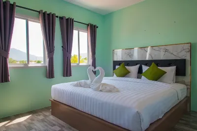 Anatasia Apartment Phuket Hotel di Pulau Coconut