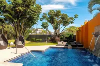 Courtyard San Salvador Hotels in Ciudad Merliot