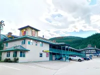 Super 8 by Wyndham Sicamous