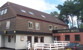 Smithton Hotel - Housity