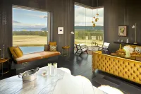 Kinloch Manor & Villas Hotels in Kinloch