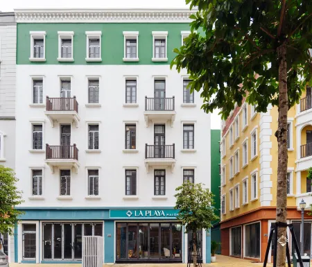 La Playa Ha Long Hotel