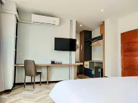 KOCO Hotel Các khách sạn gần Wat Lam Choeng Krai