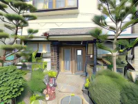 Business Ryokan Wakakusa Hotels near JR Tsu Station