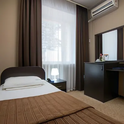 Aero Hotel