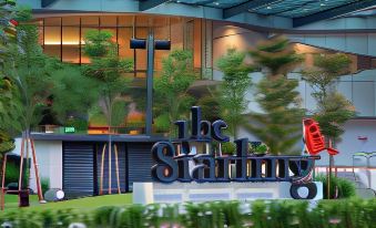 LightHouse Hotel & ShortStay @ Damansara Uptown