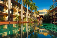 Palm Royale Cairns Hotel a Manoora