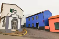 Cozy Vacation Rental in Ponta Delgada - Ideal for Relaxing Getaways Hotels near Miradouro Candelária