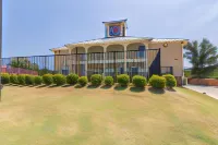 Motel 6 Azle, TX Các khách sạn ở Azle