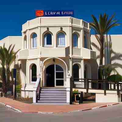 Aparthotel Villas la Manga Hotel Exterior