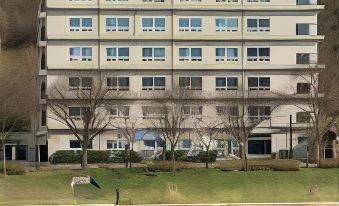 Hotel Choonhyang - Housity