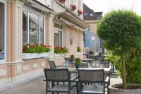 Hotel du Saumon, Verneuil sur Avre Hôtels à : Verneuil-sur-Avre