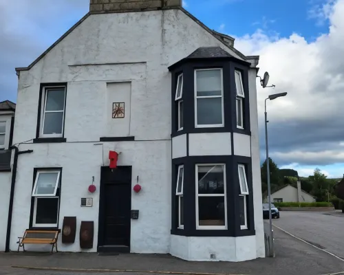 Macbeth Arms Hotels in Banchory