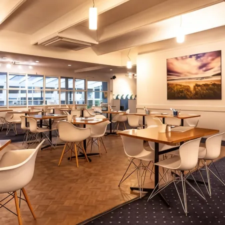 Kingston Hotel