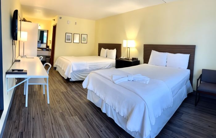 Seven Gables Inn