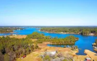The Blue Heron-Spacious Waterfront Eastern Shore getaway with kayaks
