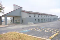 Super 8 by Wyndham New Braunfels I-35 Hotels in New Braunfels