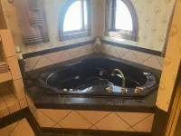Apple Crest Inn - 4-Star