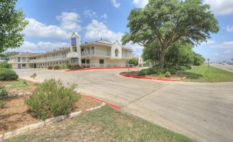 Motel 6 San Antonio, TX Six Flags Fiesta TX/La Cantera Area