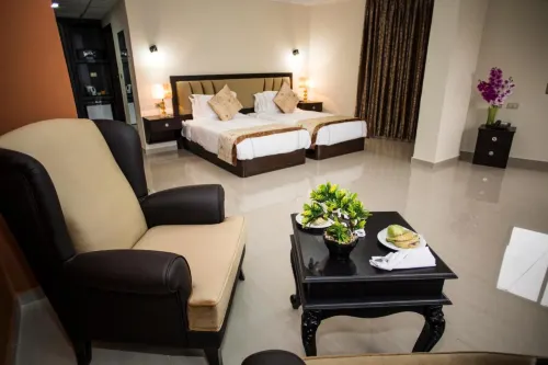 Queen Plaza Hotel Hotels in Tekoa