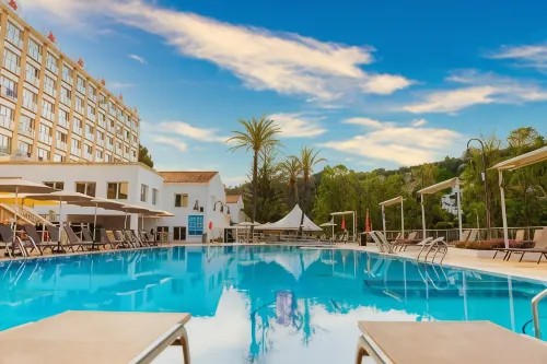 Minura Cala Galdana & Apartamentos d'Aljandar Hotels in Ferreries