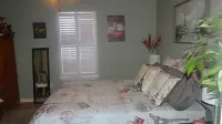 JOYFUL QUARTERS - BEAUTIFUL SPACIOUS 1 BEDRM APARTMENT