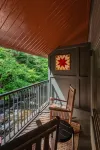 Historic Rocky Waters Inn, A Small Luxury Hotel - Romantic