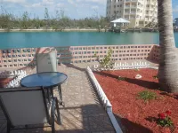 Dundee Bay Villas - 3-Star