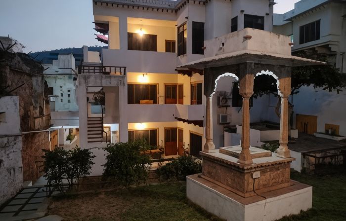 Haveli Braj Bhushanjee Heritage Hotel and Museum