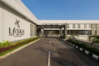 Laska Hotel Resort Ciletuh Hotel dekat Puncak Darma Geopark