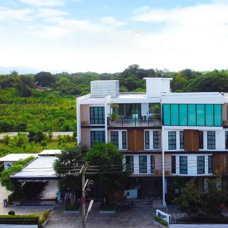 Ananzitra Hotel