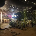 浪尖和沙灘飯店 - 阿魯幹姆灣 Muhudu Maha Viharaya Stupa附近的飯店
