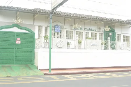 Hotel Ivania´s Отели в г. Ла Консепсьон